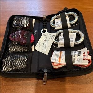 NWT Petzl Rescue Kit Screw-Lock Carabiners Pulley Sling Case Climbing Rescue